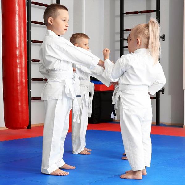 BAMBINI 4 - 8 anni e 8-12 anni